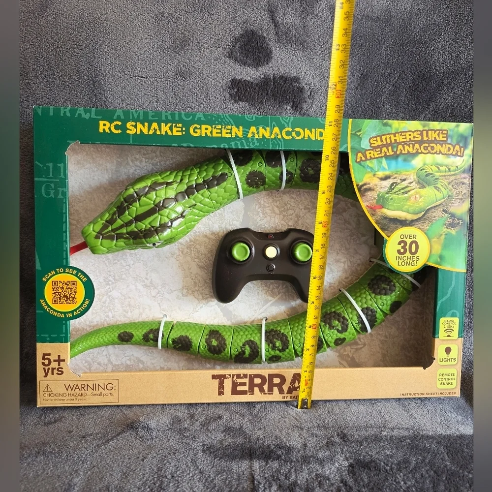New RC Snake Green Anaconda Remote Control Reptile Toy for Kids 5 Year+ by Terra